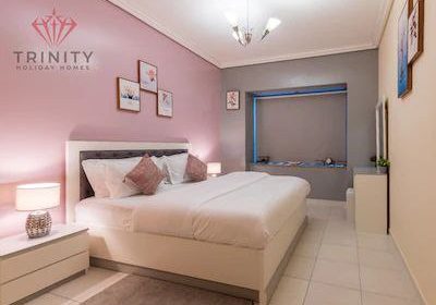 photo_5850693374070344188_x-1