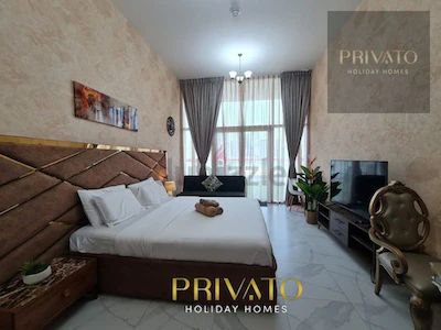 Cosy Studio and balcony Garden overlooking of Burj Khalifa