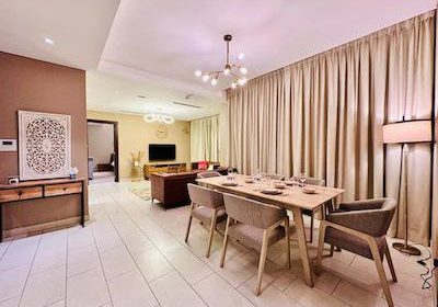 photo_5850693374070344297_x