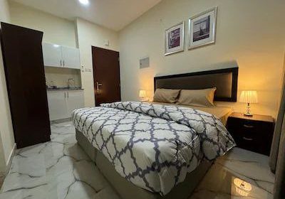 photo_5850693374070344317_x