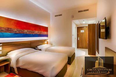 photo_5850693374070344390_x