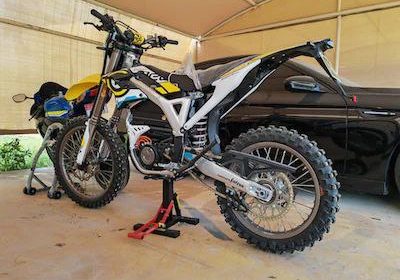 photo_5857133823559582432_x