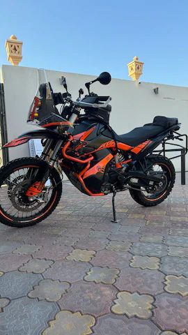 السعر قابل للتفاوض Ktm 890 r model2021