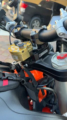 السعر قابل للتفاوض Ktm 890 r model2021