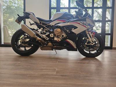 BMW S1000RR M Package GCC (Stock)