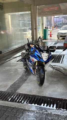 Suzuki GSXR-750