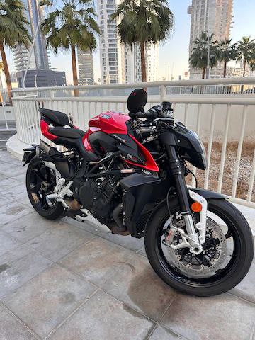 MV Agusta Brutale 1000