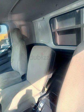 Isuzu pickup 10 Tons