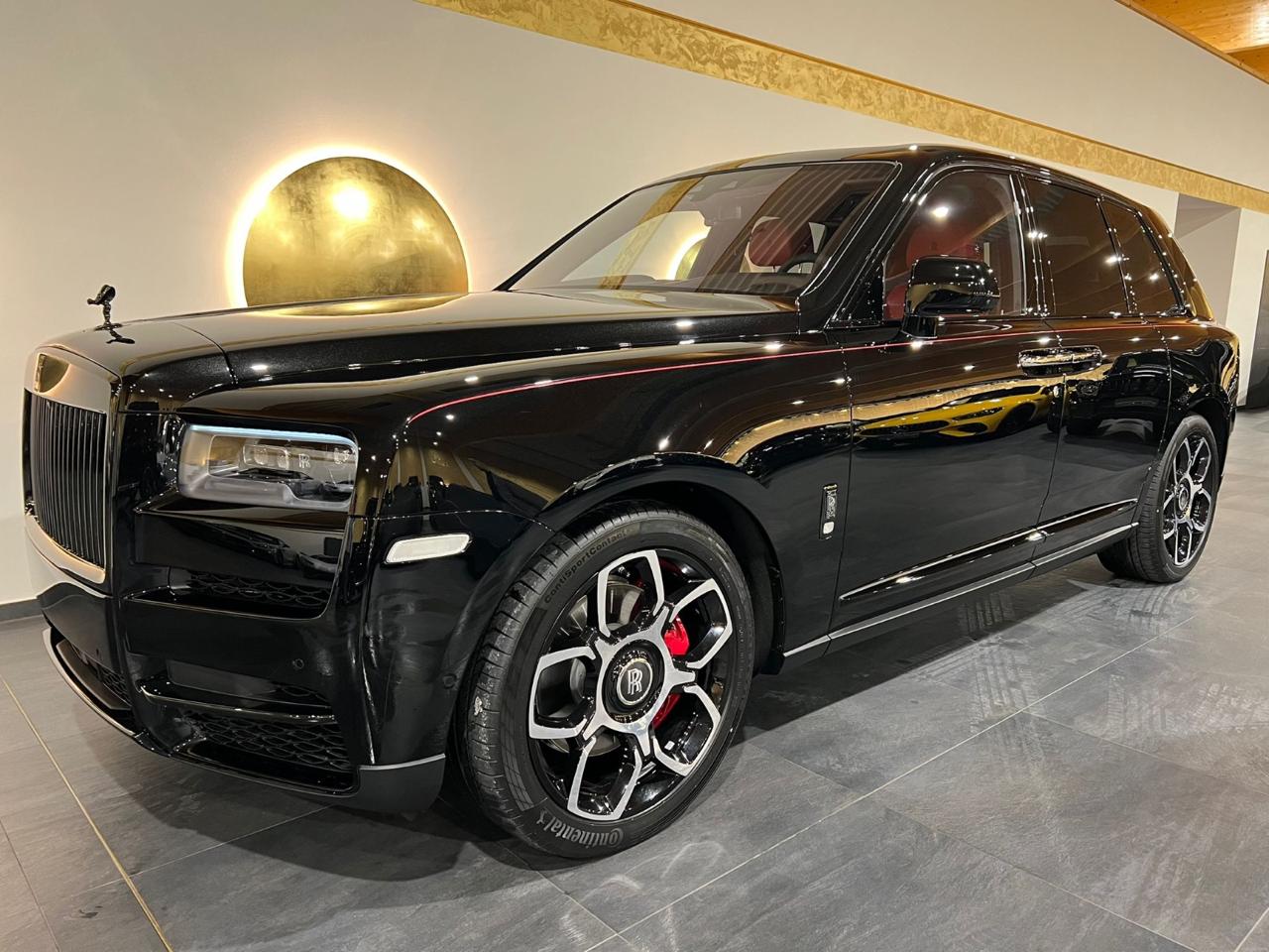Rolls-Royce Cullinan 2024 – Full Option | UK Spec | Only 7,000 km | AED 1,970,000