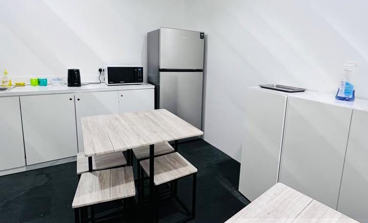 OFFICE SPACES AT AL MAAREFH BUSINESS CENTER