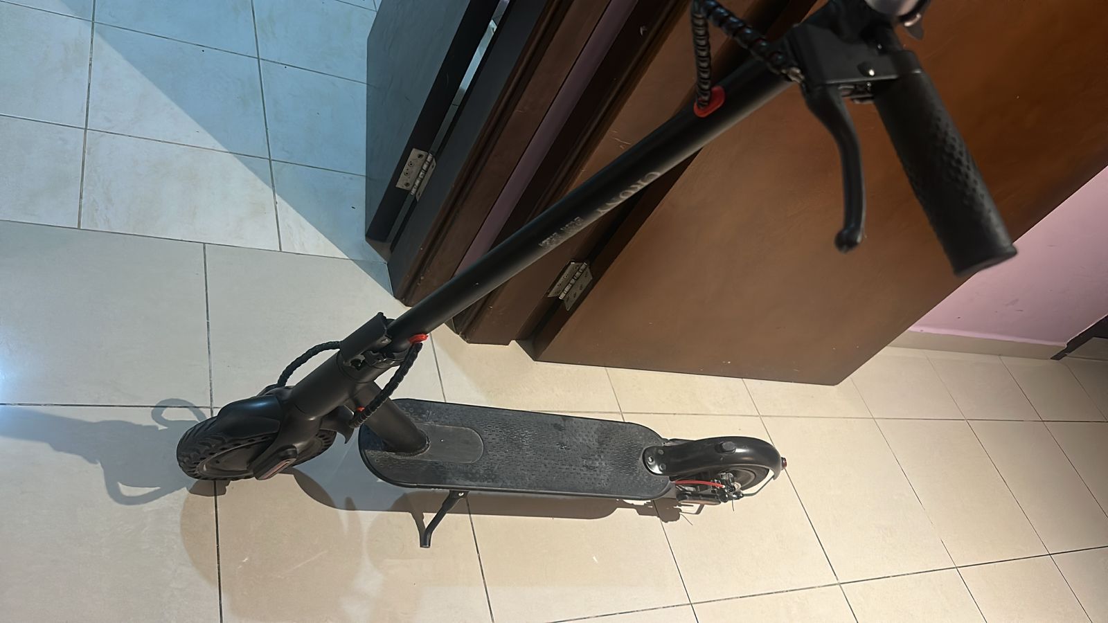 Crony E-Scooter – Good Condition – Minor Cosmetic Scratches – Negotiable Price