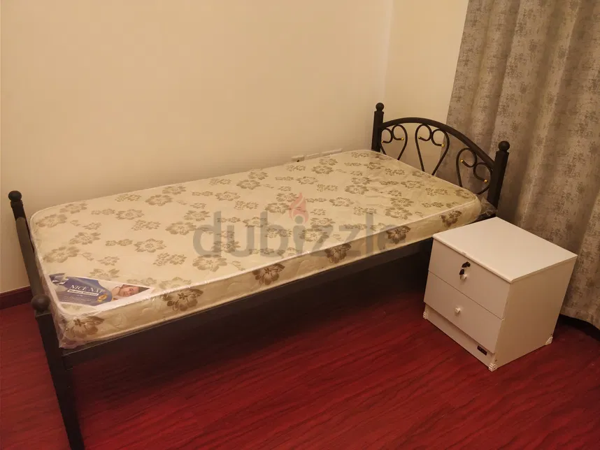 We are looking for male flat mate to share 1 BHK apartment.