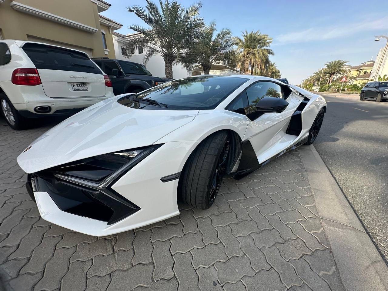 ‏dubai