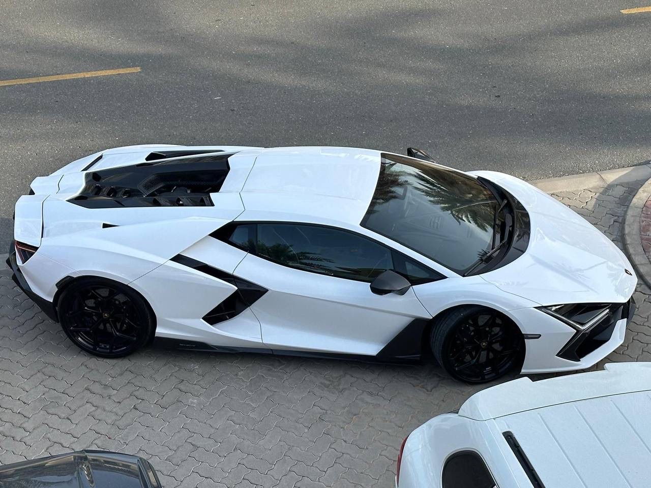 ‏dubai