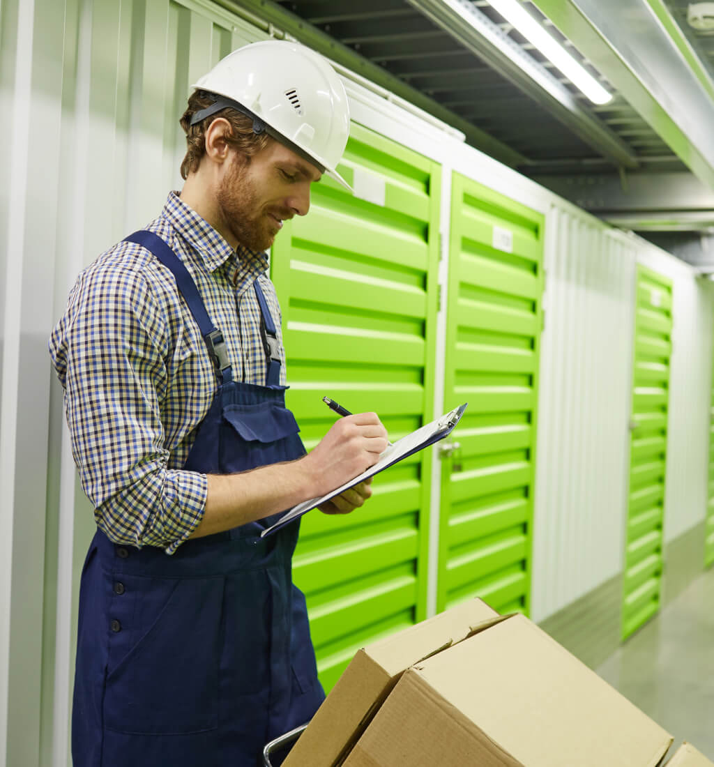 Freight forwarding service in Al Hamriyah Free Zone